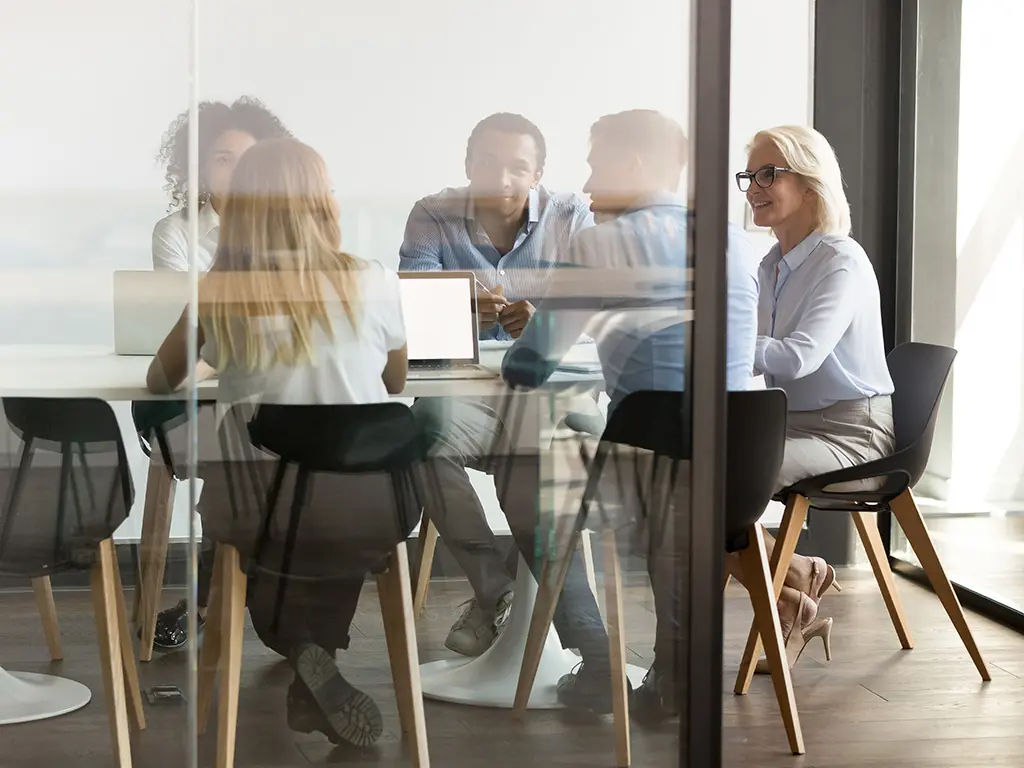 Incontro tra clienti e consulenti Decimo per la definizione di un progetto.